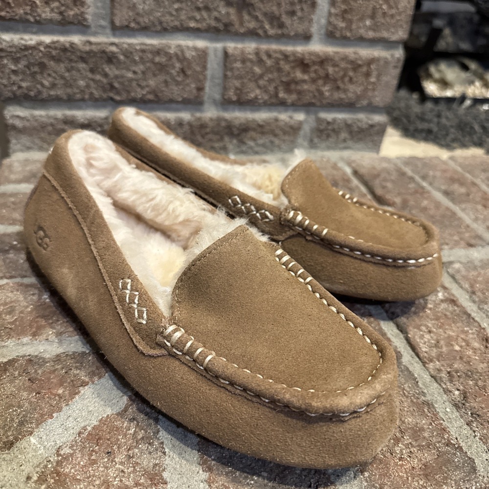 UGG Ansley Women's Size 6 Slipper 1106878 Chestnut Suede‎ Brown #544